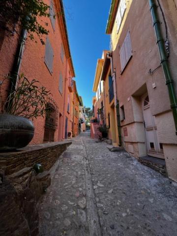 Appartement Dans Le Quartier Recherche Du Moure Collioure Luaran gambar