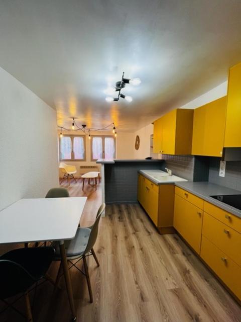 Appartement Dans Le Quartier Recherche Du Moure Collioure Luaran gambar